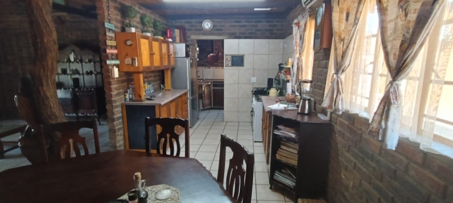 6 Bedroom Property for Sale in Hoopstad Free State